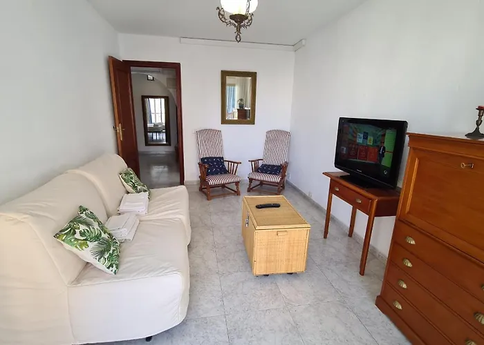 Karola 9 If * Benidorm