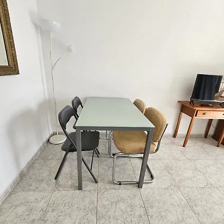 Karola 9 If * Μπένιντορμ