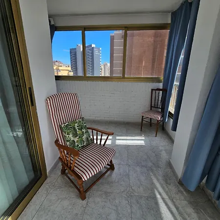 Karola 9 If Μπένιντορμ